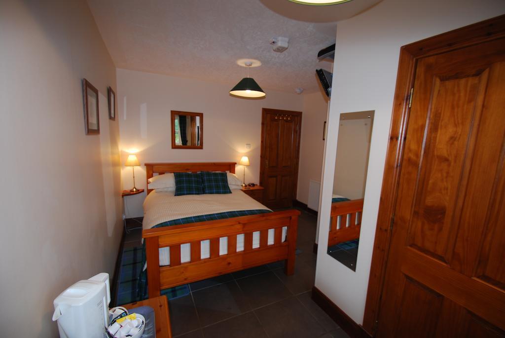 Dunlichity House Bed And Breakfast Inverness Room photo