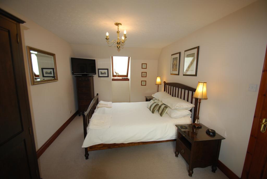 Dunlichity House Bed And Breakfast Inverness Room photo
